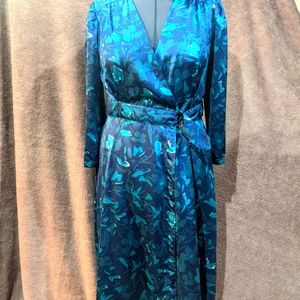 Prologue Wrap Dress size Medium